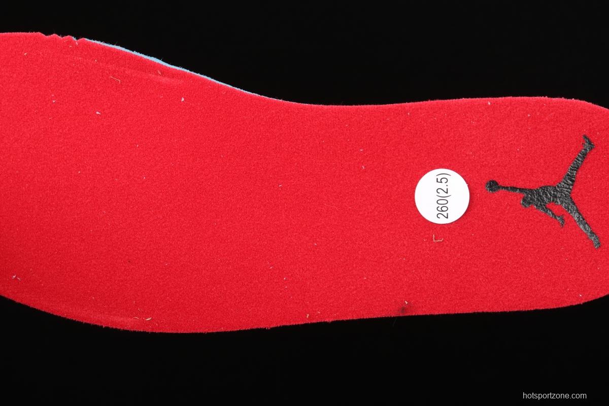 Air Jordan 1 Low forbids wearing low-top cultural basketball shoes 553558-610