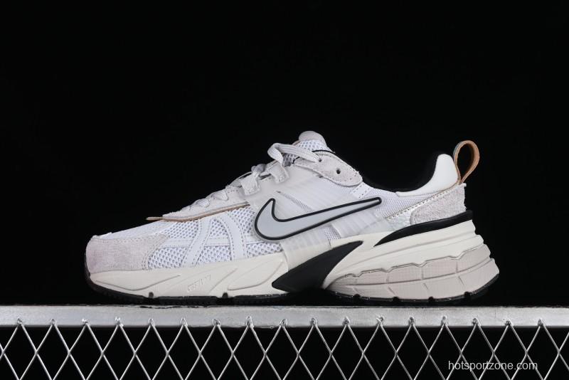 Nike Runtekk V2K Retro Low-Top Running Shoes with Cushlon Midsole and Distressed Effect - FN6703-002