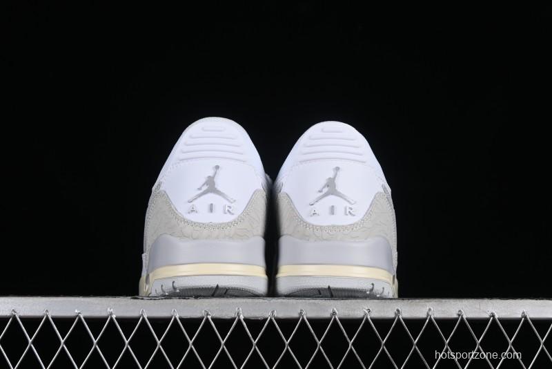 Air Jordan Legacy AJ312 Low Sneakers