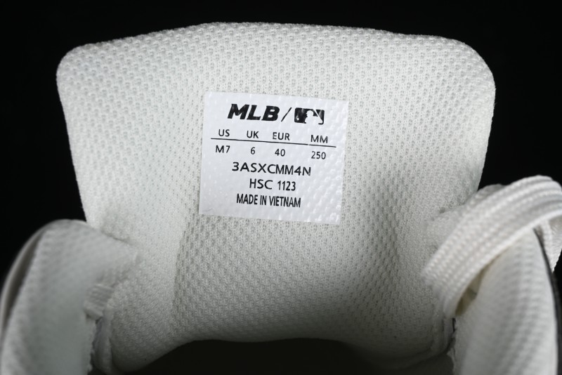 MLB Chunky Liner New York Yankees Lightweight Platform Sneakers with 6cm Height Increase - 3ASXCMM4N50BKS