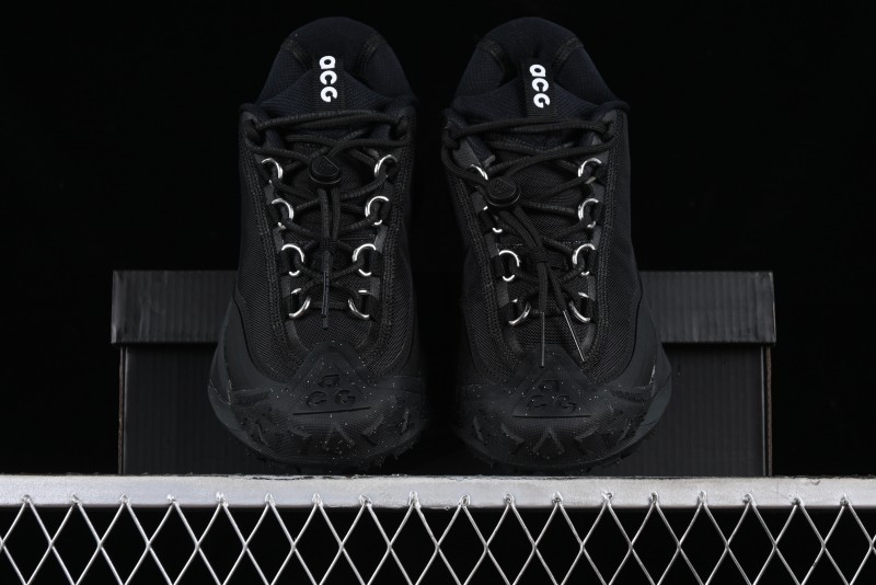 Nike ACG Mountain Fly 2 Low SP Outdoor Hiking Shoes with GORE-TEX and React Foam - FZ3311-001