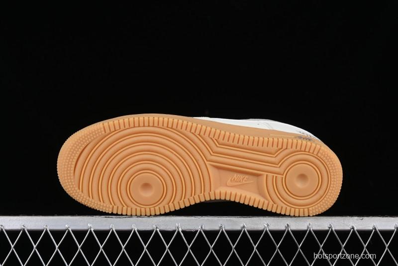 Nike Air Force 1 '07 Low Bugs Bunny Casual Sneakers - XC2351-660