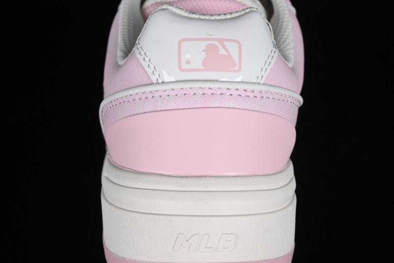 New York Yankees MLB Chunky Liner Classic Monogram Lightweight Platform Sneakers with 6cm Height Increase - 3ASXCMN4N50PKS