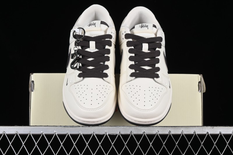Stussy x Nike SB Dunk Low Anniversary Customized Casual Sneakers in Off-White Black Swoosh - DQ1098-378