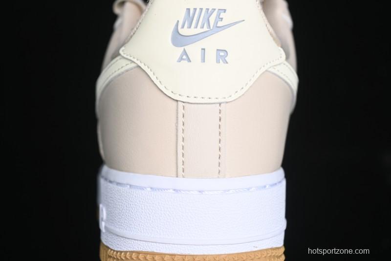 Nike Air Force 1 '07 Low Top Sneakers with Full-Grain Leather and Air Cushion - DD8959-111