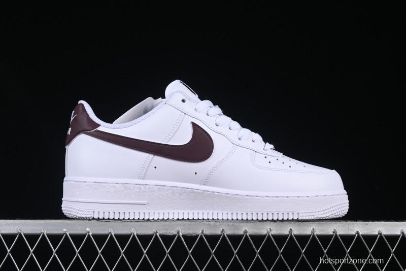 Nike Air Force 1 '07 Low Casual Sneakers with Full-Length Air Cushion - FJ4146-112