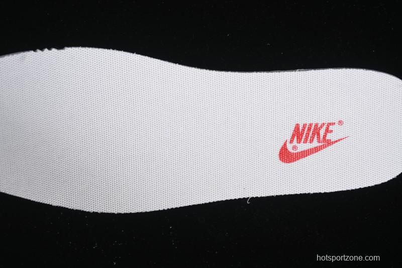 Nike SB Dunk Low Supreme Collaboration Year of the Snake Limited Edition Snake Pattern Red Swoosh Anniversary High-End Custom Low-Top Casual Skate Shoes - HH7518-029