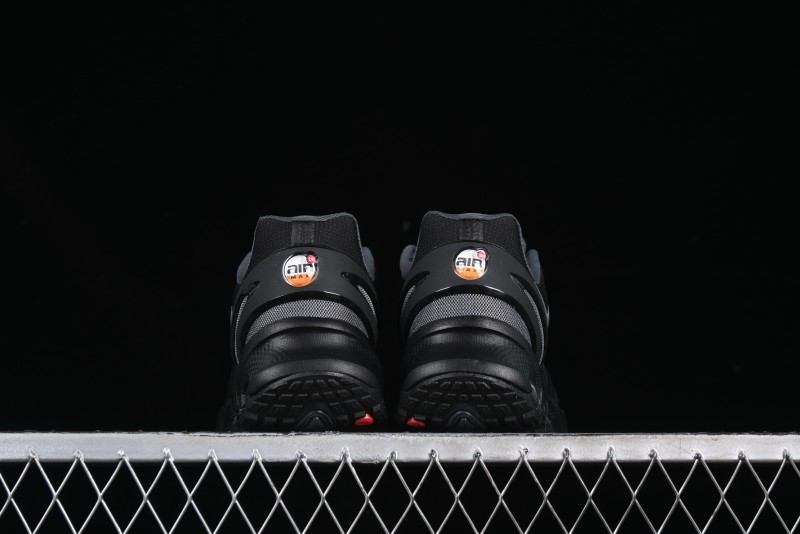 Nike Air Max Dn8 Running Shoes with Dynamic Air Cushion Technology for Enhanced Comfort - FQ7860-005