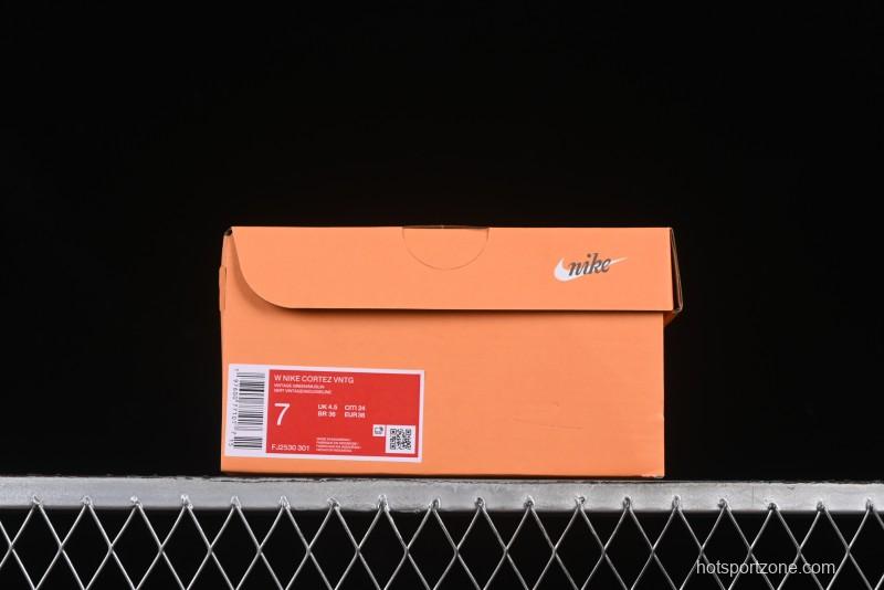 Nike Classic Cortez Leather Retro Running Shoes - FJ2530-301