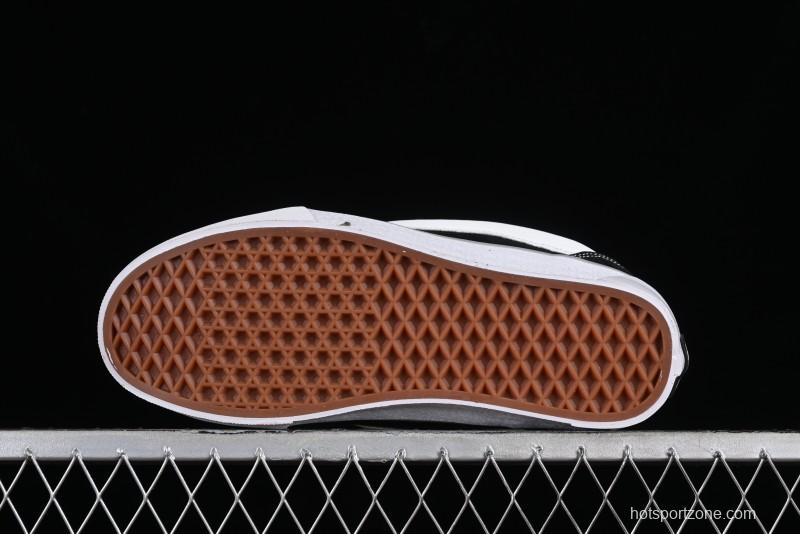 Vans Classics Knu Skool Retro Sneakers in Black & White - VN0AUAK375