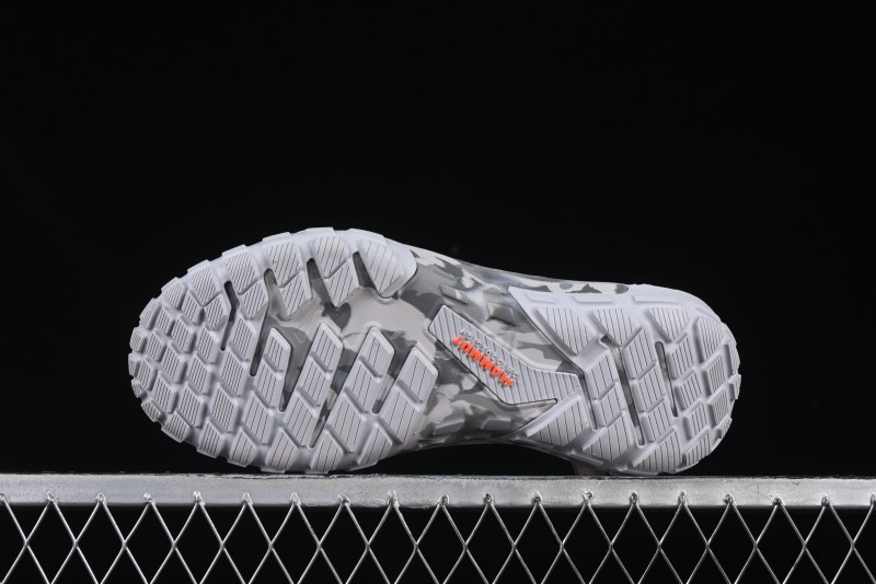 Mammut Hueco Knit II Low Hiking Shoes - Shock Absorption Slip-Resistant Durable for Trekking Mountaineering - 43102
