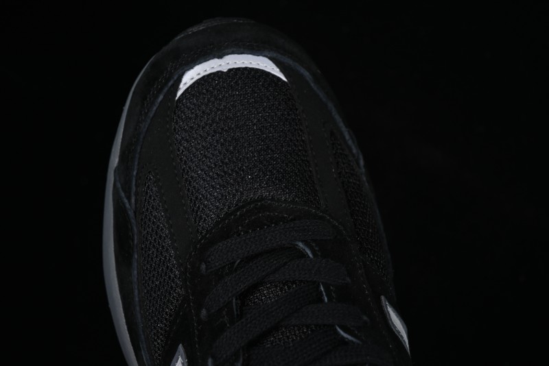 New Balance 990 Series Premium Made in USA Retro Running Shoes - M990BK5
