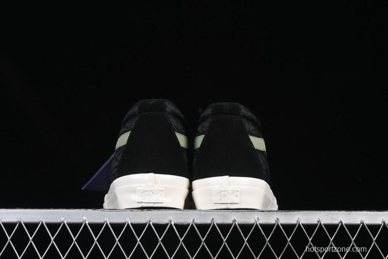 Vans Premium Sk8-Mid Retro Casual Mid-Top Skate Shoes with Checkerboard Design - VN000CQQBLK