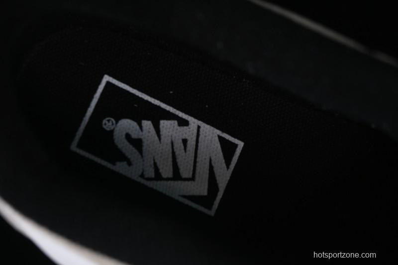 Vans Knu Skool Low-Top Retro Chunky Sneakers - VN0009QCBLK