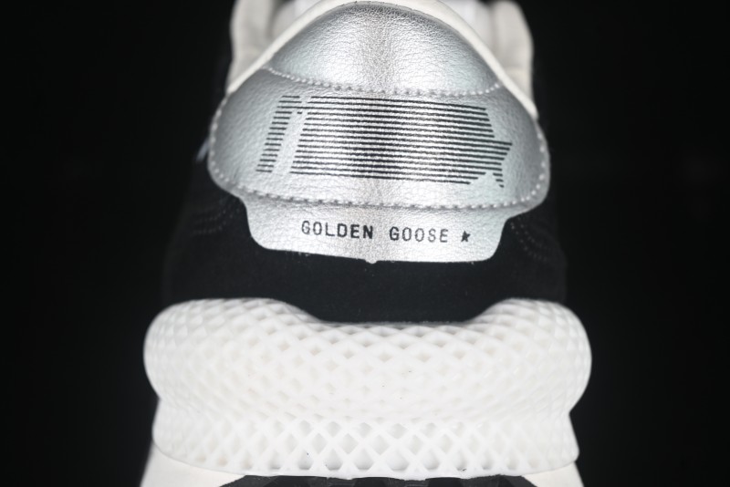 Golden Goose Marathon Comfortable Low-Top Lifestyle Sneakers in White Black - H8D4