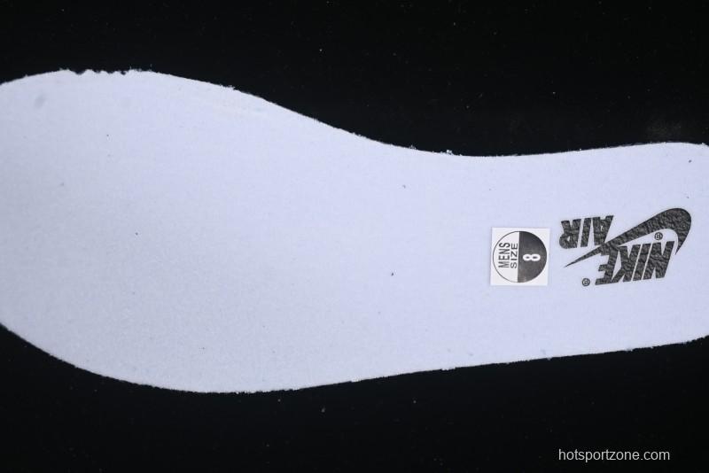 Nike Air Jordan 1 High Retro OG Basketball Shoes with Black Toe Design - 555088-125