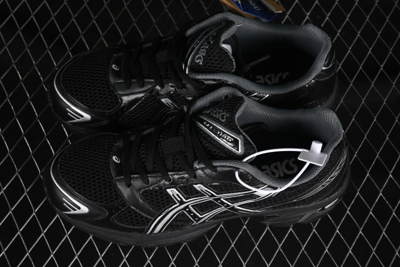 Asics Tiger GEL-1130 Low-Top Casual Running Shoes with Outdoor Style and GEL Cushioning - 1201A906-001