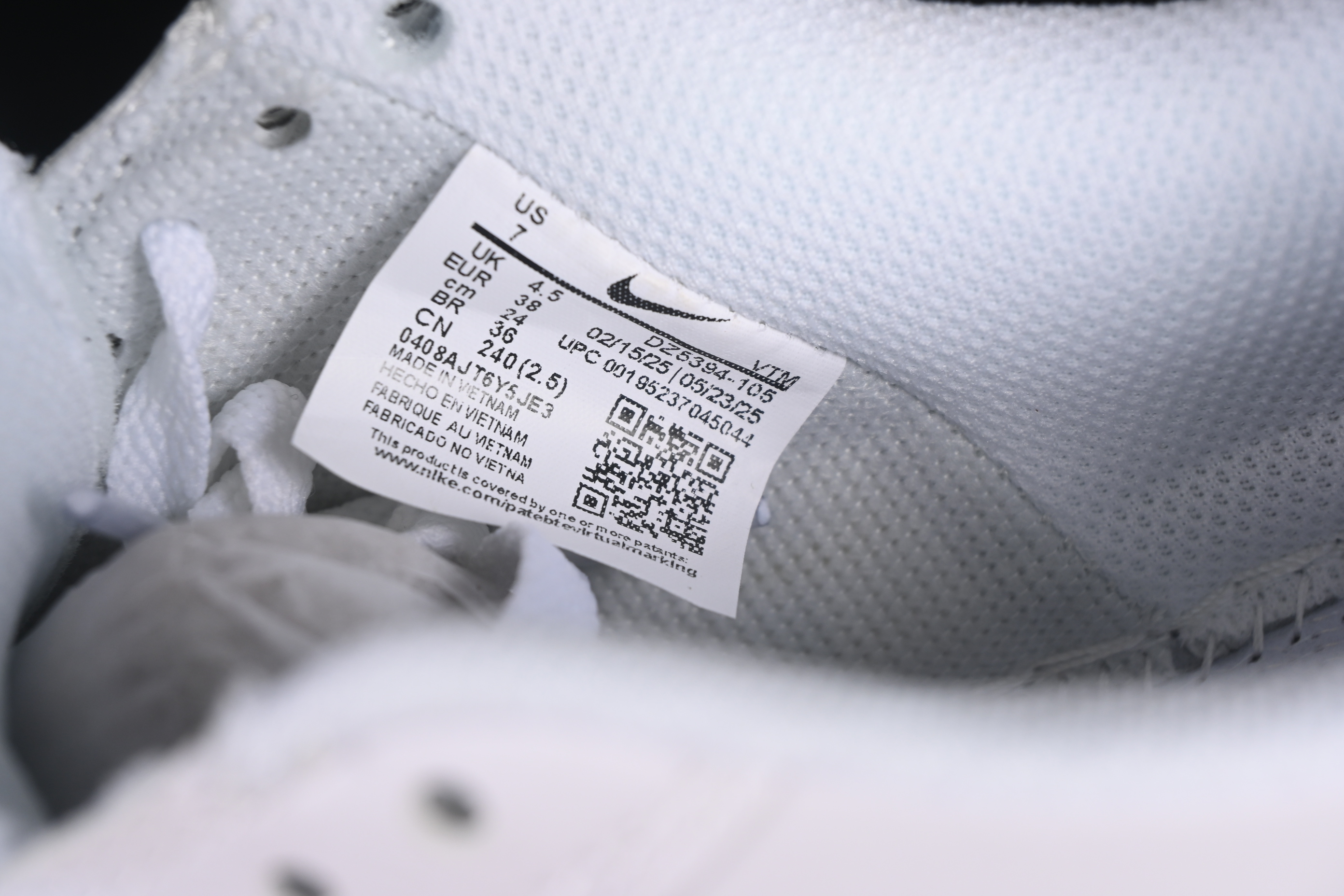 Nike Court Vision Alta Thick-Sole Casual Sneakers for Campus Wear - DZ5394-105