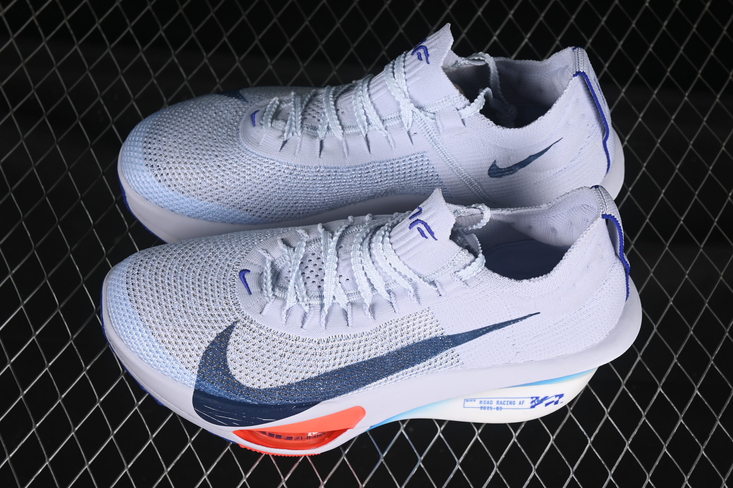 Nike Zoom AlphaFly Next 3% Prototype Marathon Running Shoes with Dual Air Zoom and ZoomX Foam - FD8311-001