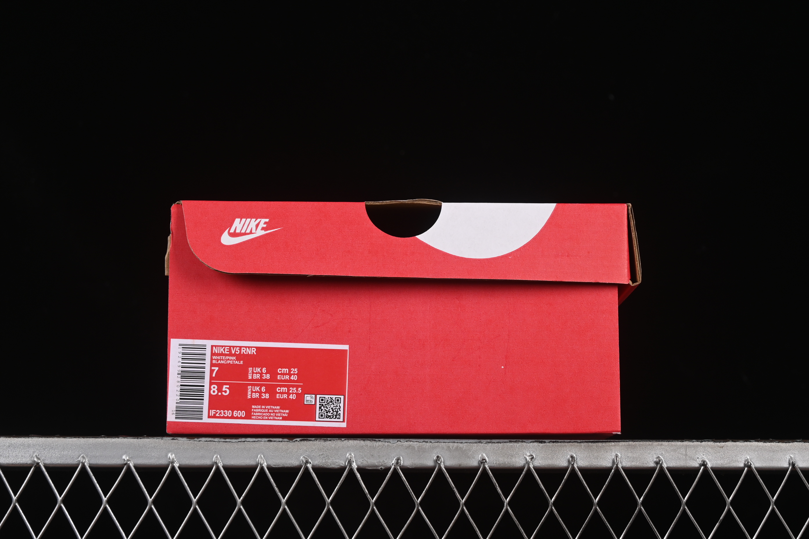 Nike V5 RNR Millennium Classic Retro Running Shoes with Foam Midsole - IF2330-600