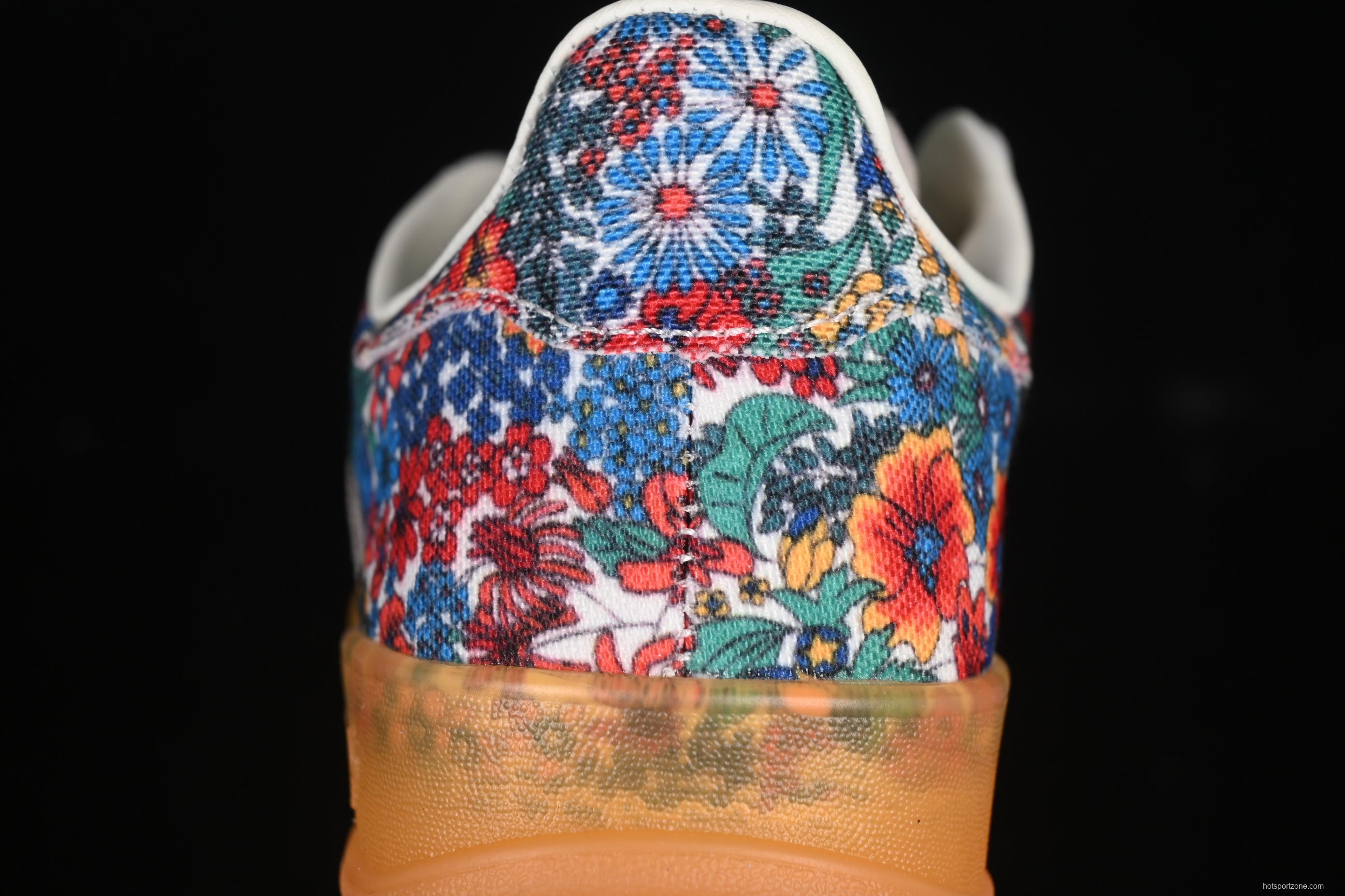 Adidas Originals Gazelle Indoor Retro Casual Sneakers with Anti-Slip and Durable Design - JP5309