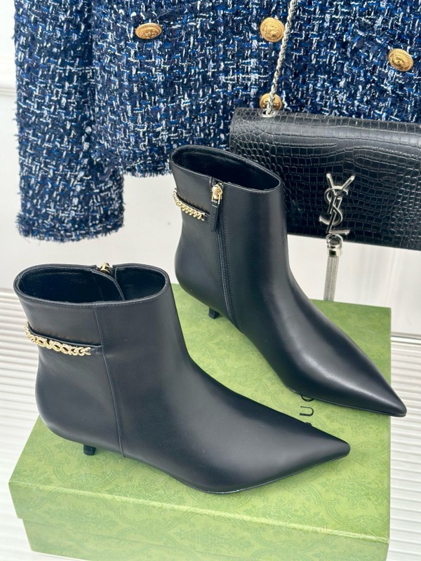 2024 Women Gucci Black Leather Ankle Boots Chain Detail MJ00410