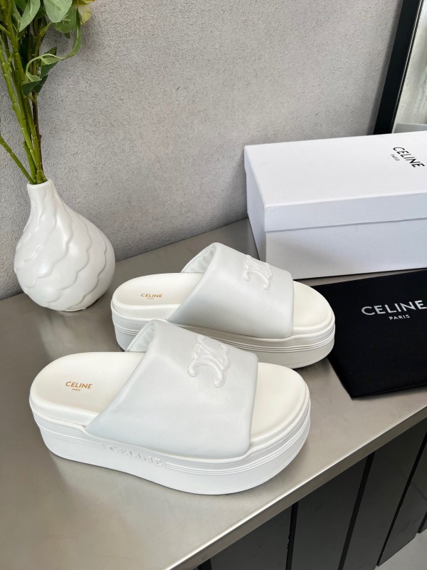 2025 Slippers Celine White Leather Platform Embossed LY00240