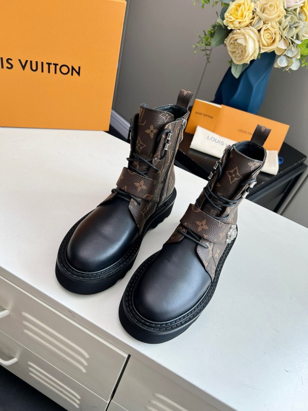 2024 Women Louis Vuitton Brown Black Leather Ankle Boots MJ00310