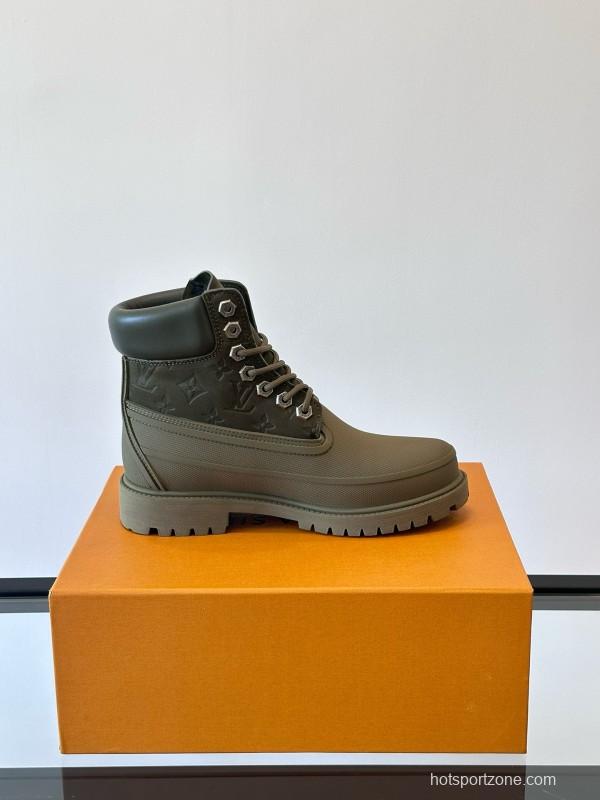 2024 Men Louis Vuitton Brown Rubber Leather Combat Boots MJ00390