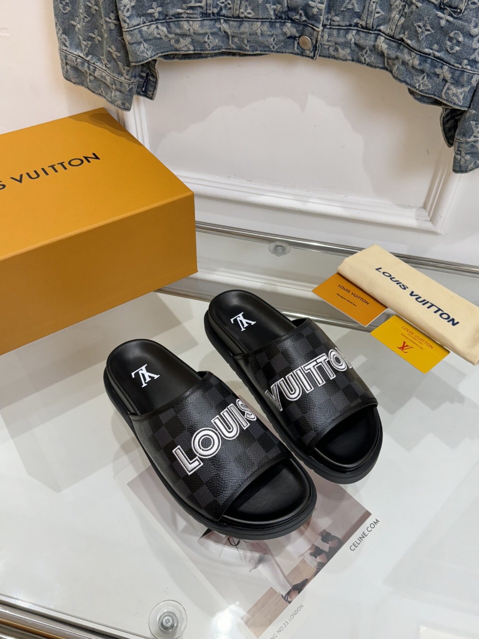 2025 Slippers Louis Vuitton Black Leather Slippers LY