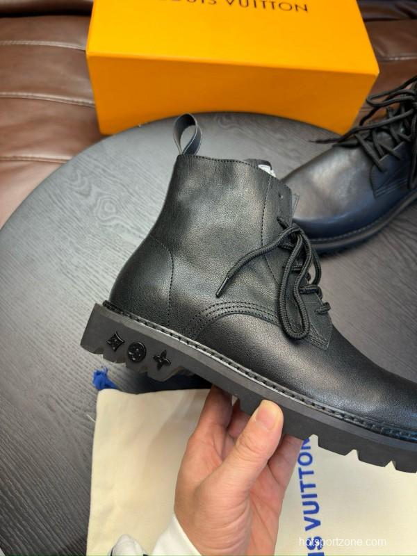 2024 Men Louis Vuitton Black Calf Leather Casual High Top MJ00440