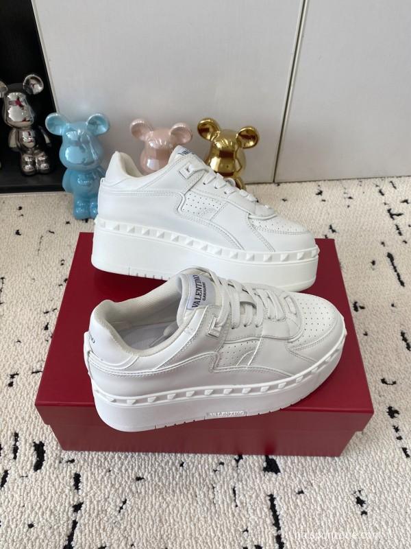 2025 Women Valentino White Leather Platform Sneakers LY00340