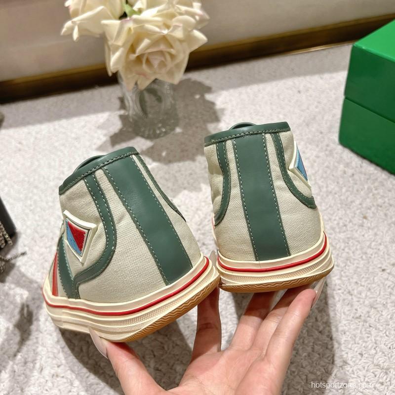 2025 Unisex Bottega Veneta Green Red Canvas Leather Sneakers Hand Painted LY00