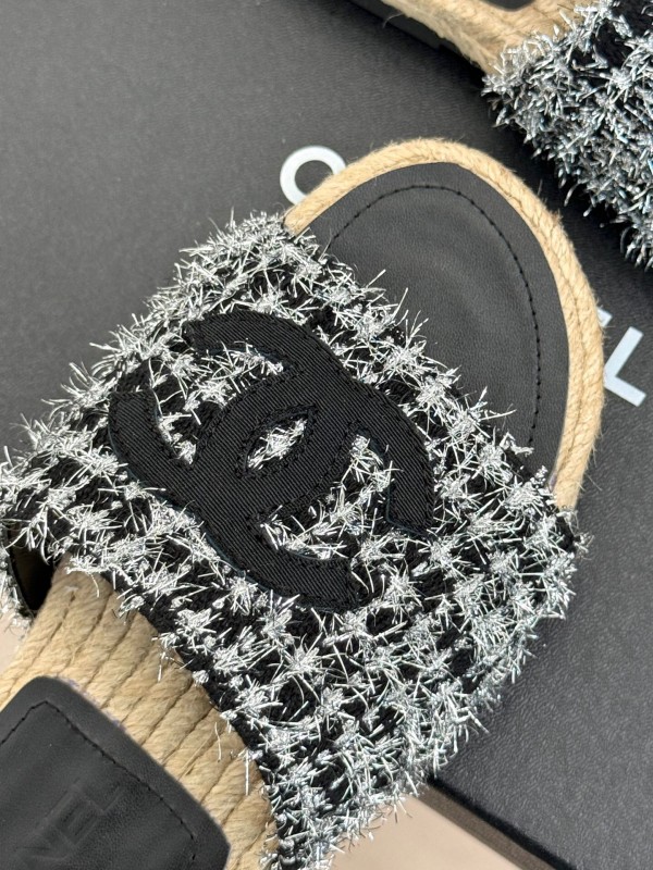 2025 Slippers Chanel Black White Tweed Espadrille Handcrafted KFY00230