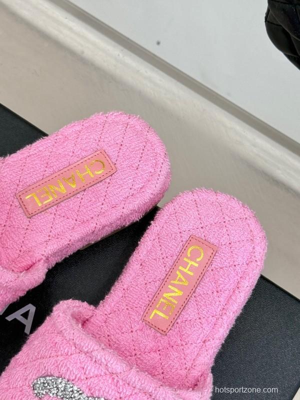 2025 Slippers Chanel Pink Terry Cloth Crystal CC Logo KFY00220