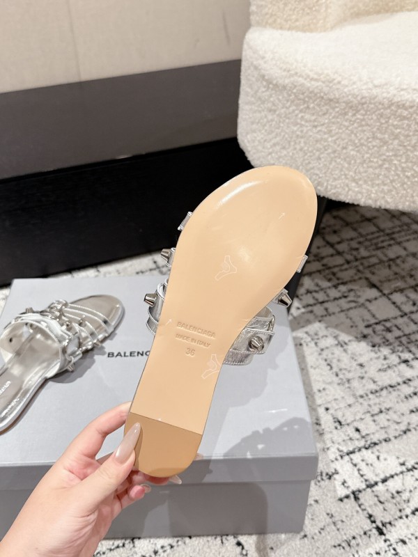 2025 Slippers Balenciaga Silver Leather Metal Buckle KFY00289