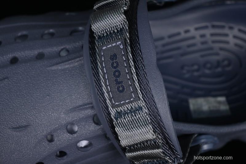 Crocs Bobs Flat Heel Closed Toe Slip-On Beach Clog Sandals - B.D4