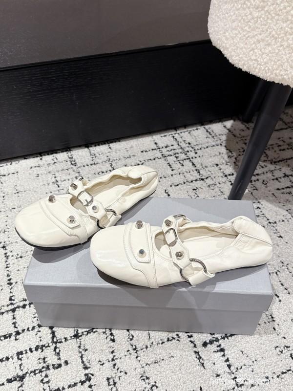 BALENCIAGA Cagole Metal Studs Ballet Flats - KFY00300