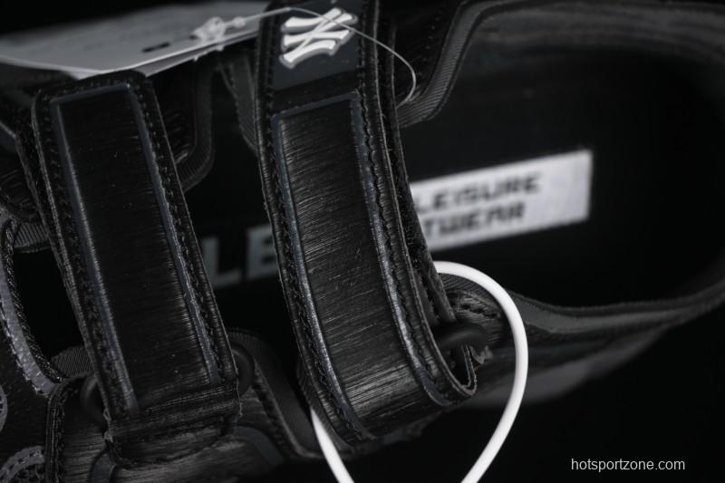 New York Yankees MLB Ace Runner Mask Jane Summer Casual Sandals - 3ASDACE5350BKS