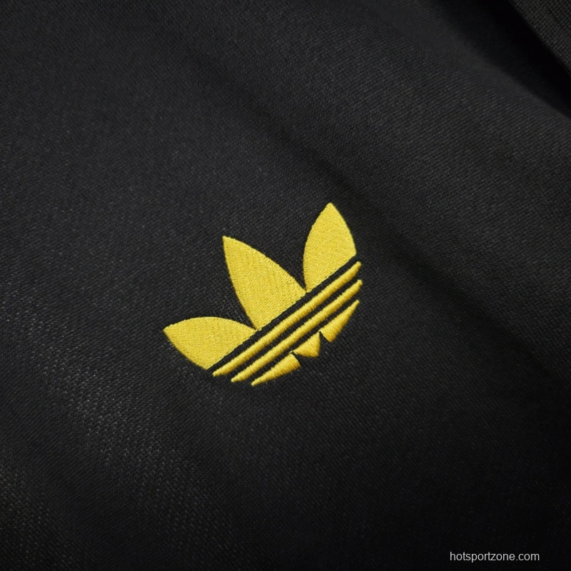 25/26 Manchester United Jacket BLACK/White Windbreaker