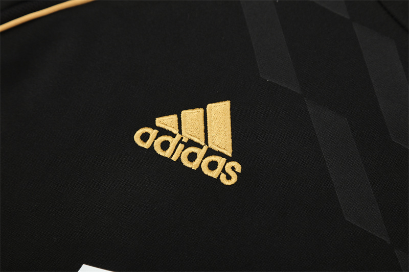 Retro 11/12 Real Madrid Black Half Zipper Jacket