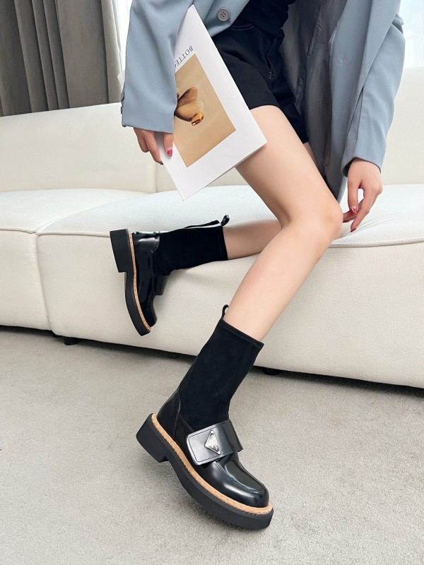 Prada Infinite Versatile Ankle Boots for Women - LY00300