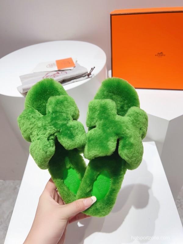 Hermès Teddy Wool H Slippers Flat Sole Fur Slides - LY00240