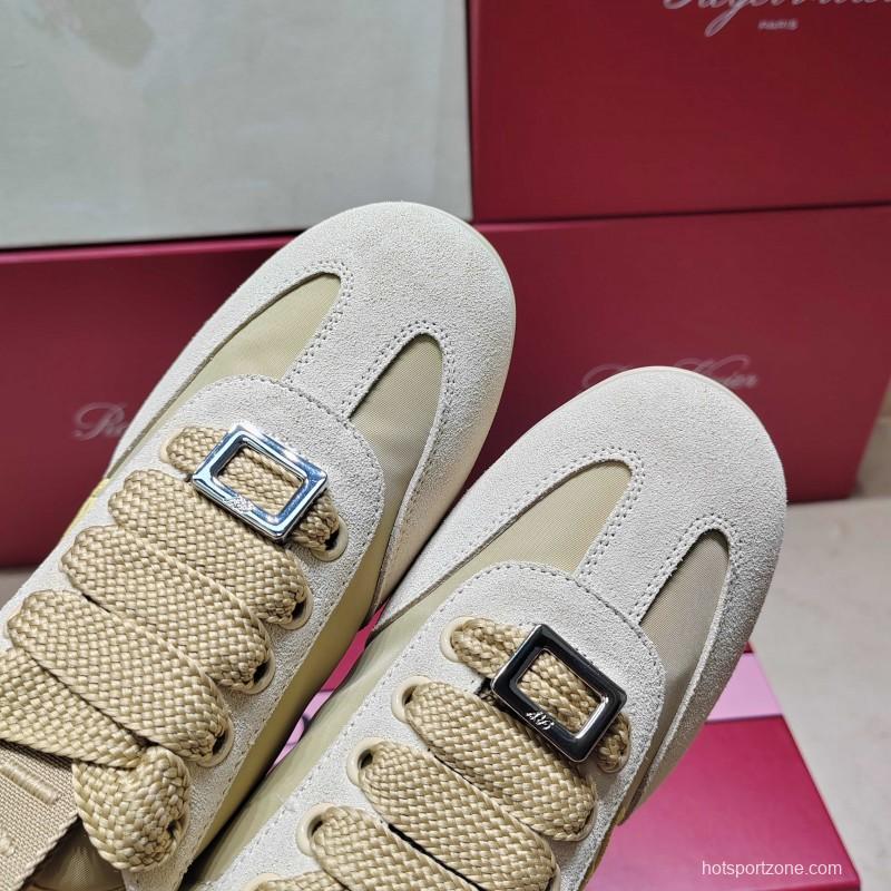 Roger Vivier SS25 Casual Sneakers Classic Design - L Y00300