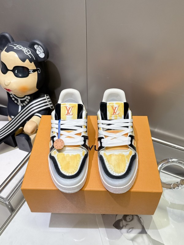 Louis Vuitton Trainer Basketball Series Crackle Glaze Process Sneakers - LY00490
