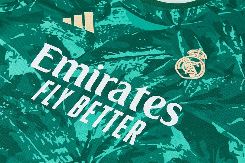 2026 Real Madrid Green Camouflage  Short Sleeve+Soccer Shorts