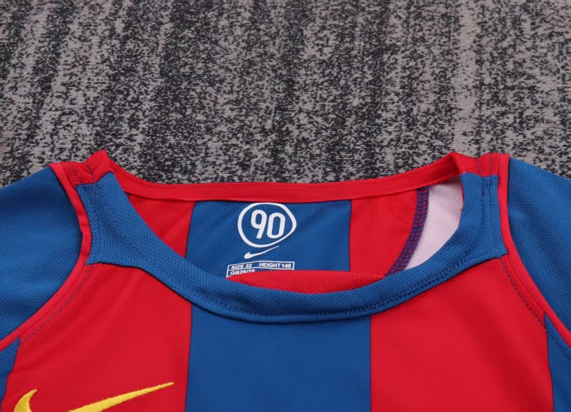 Retro Kids 04/05 FC Barcelona Home Jersey