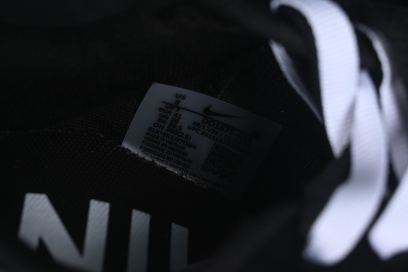 Nike VaporWaffle 3.0 Sneakers with Deconstructed Layered Design and Elevated Sole - DD1875-011