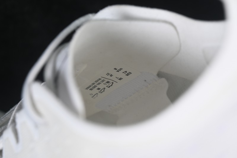 Balenciaga Anatomic Runner Low-Top Lifestyle Sneakers with Five-Toe Structure - WANRN9000