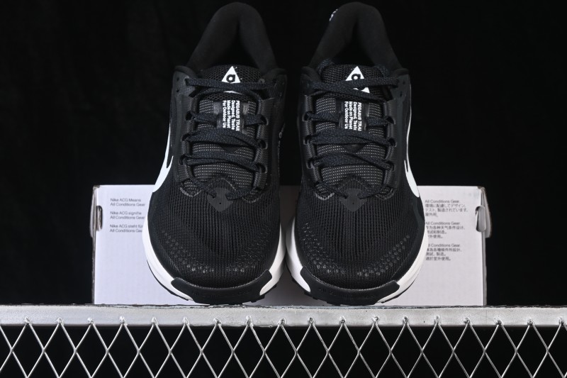 Nike ACG Zegama Trail Running Shoes with Breathable Cushioning and Durable Traction - HV8116-001
